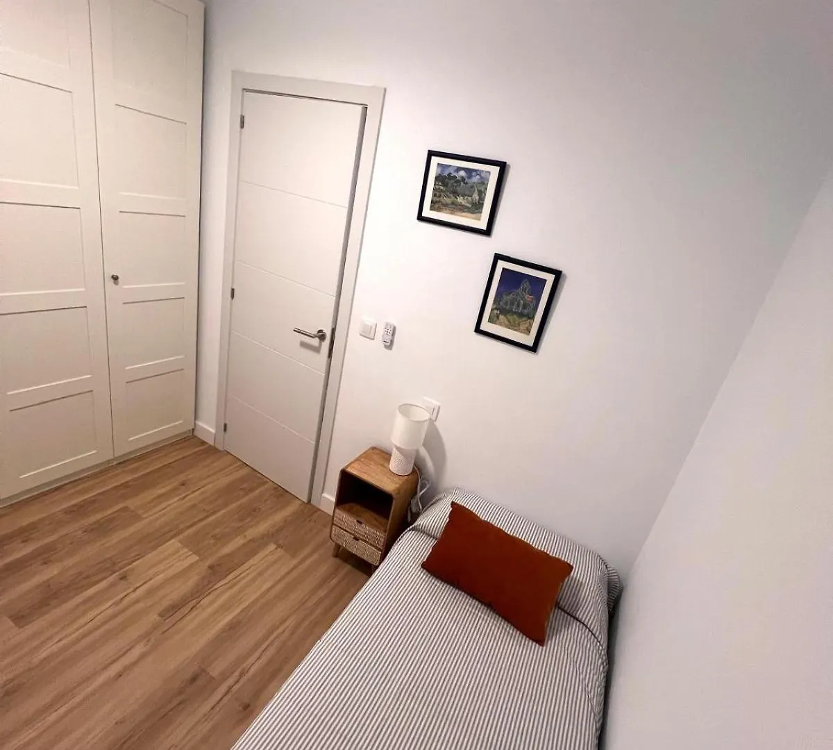 Apartment Tiro De Linea Sevilla Spain